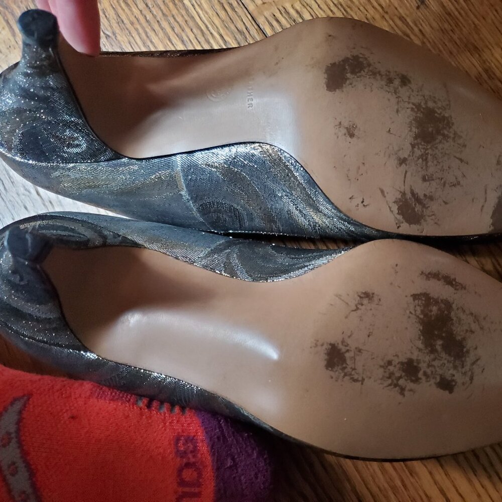 Vintage Y2K Capri 7.5 Metallic Zebra Kitten Heels EUC - Picture 5 of 5